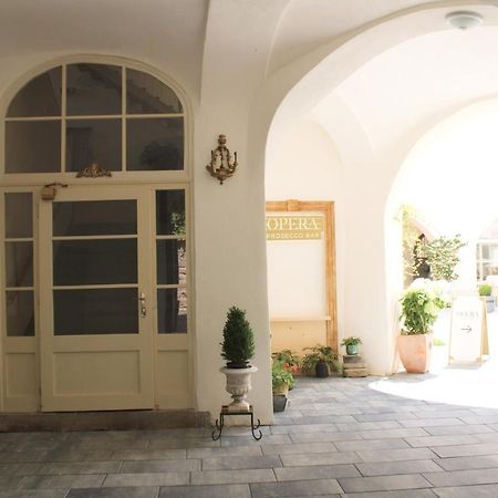 Madam s Boa Apartment Banska Stiavnica Bagian luar foto