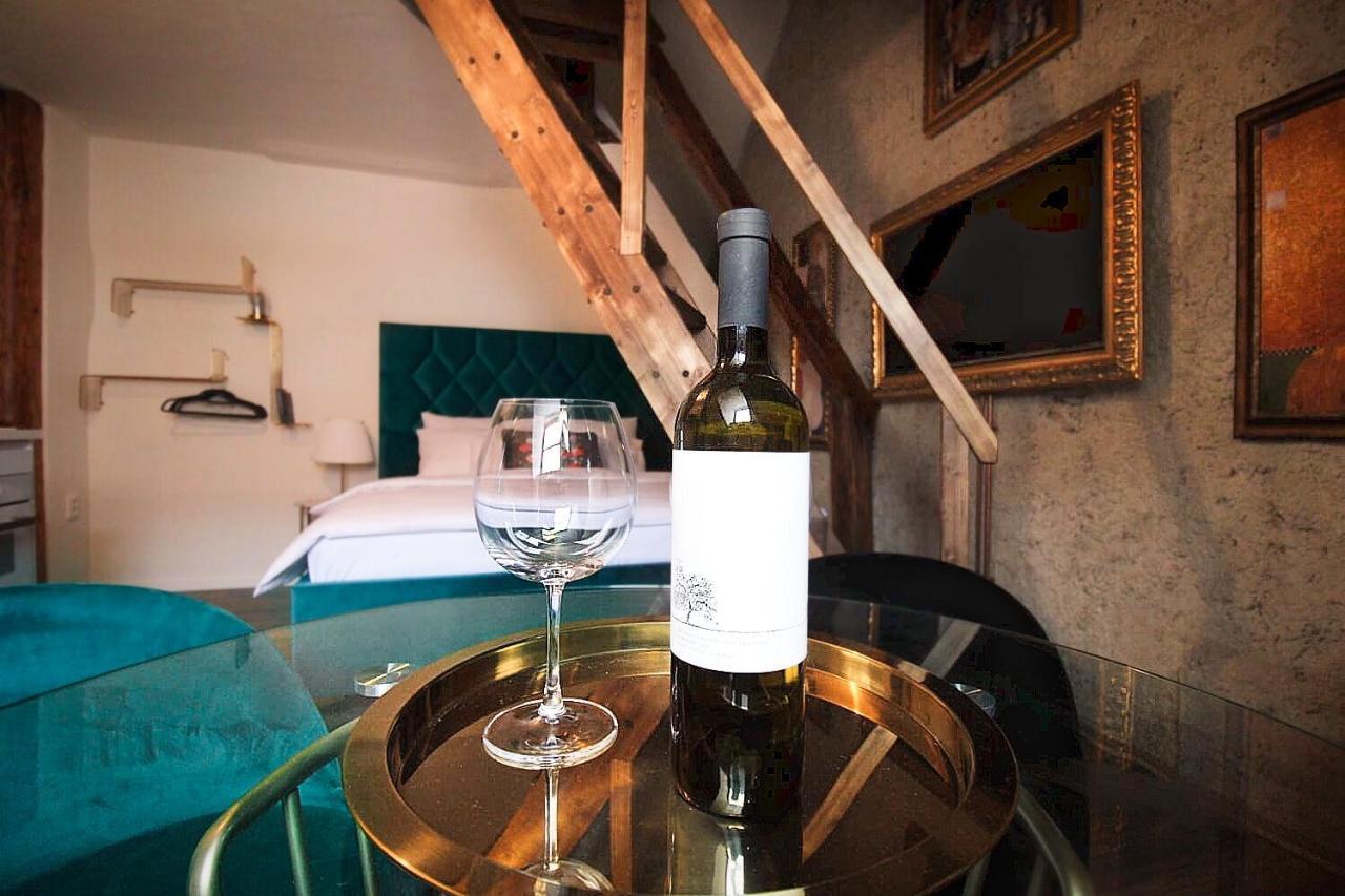 Madam s Boa Apartment Banska Stiavnica Bagian luar foto