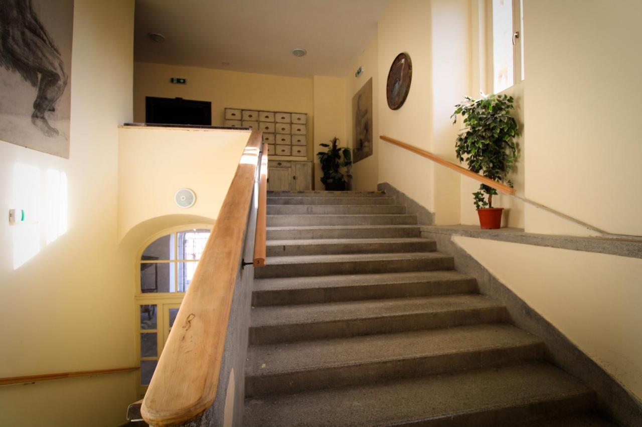 Madam s Boa Apartment Banska Stiavnica Bagian luar foto
